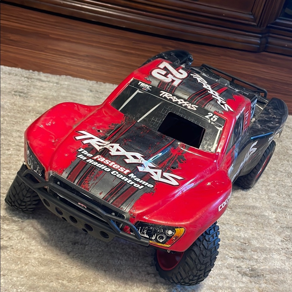 Traxxas RC TRUCK